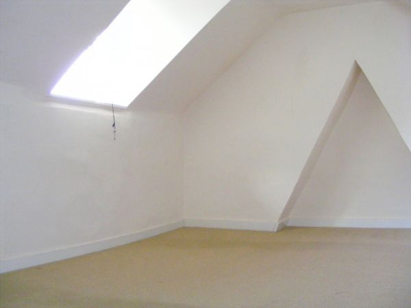 Michael Anthony Aylesbury - THREE BEDROOM TERRACED COTTAGE - Photo 7